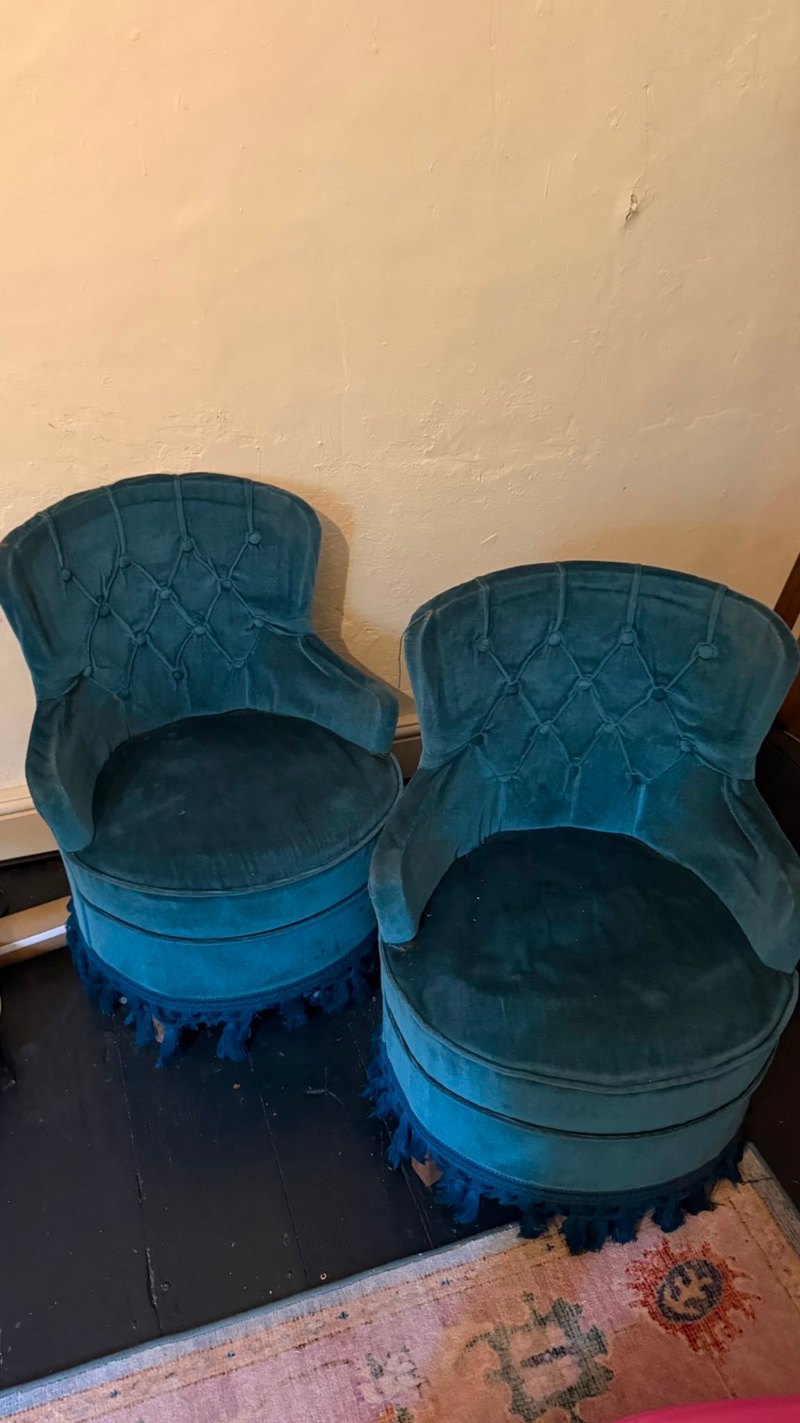 VELVET CHAIRS