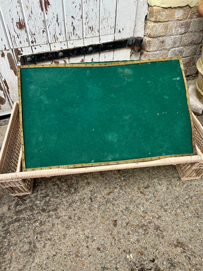 WICKER TRAY