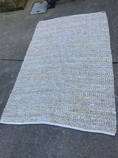 WOVEN RUG