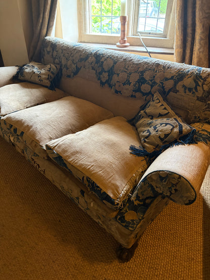 TAPESTRY SOFA