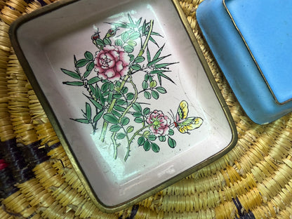 ENAMEL PIN TRAYS