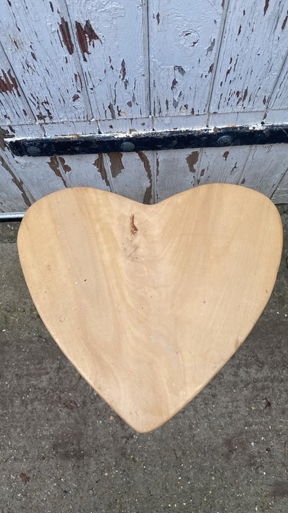 HEART STOOL