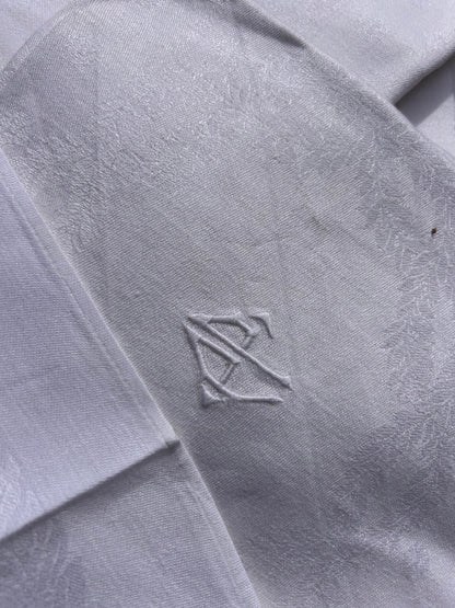 LINEN NAPKINS