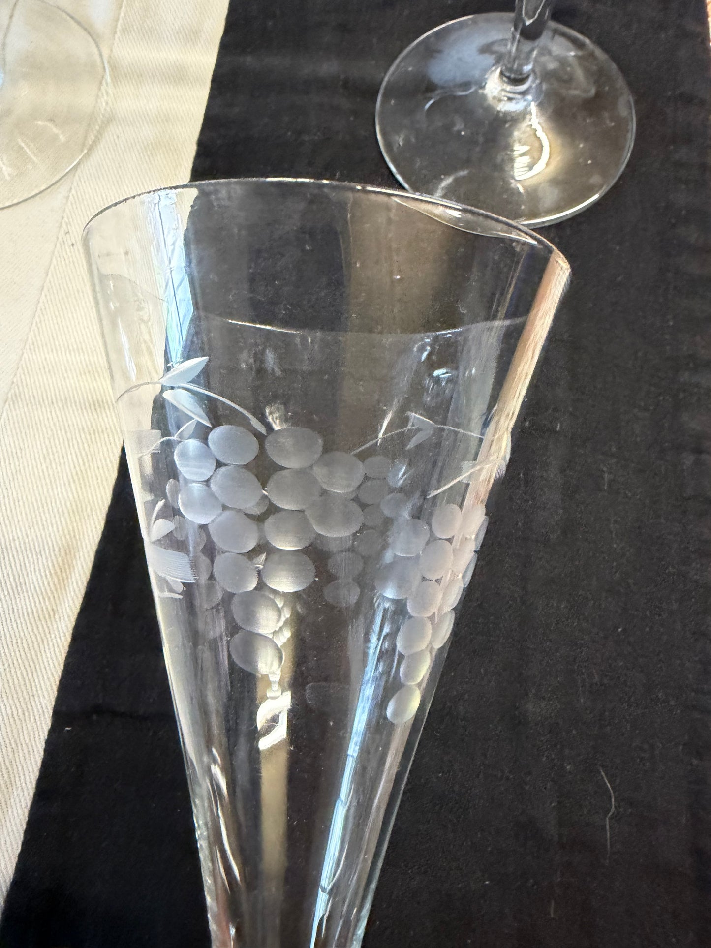ENGRAVED GLASSES