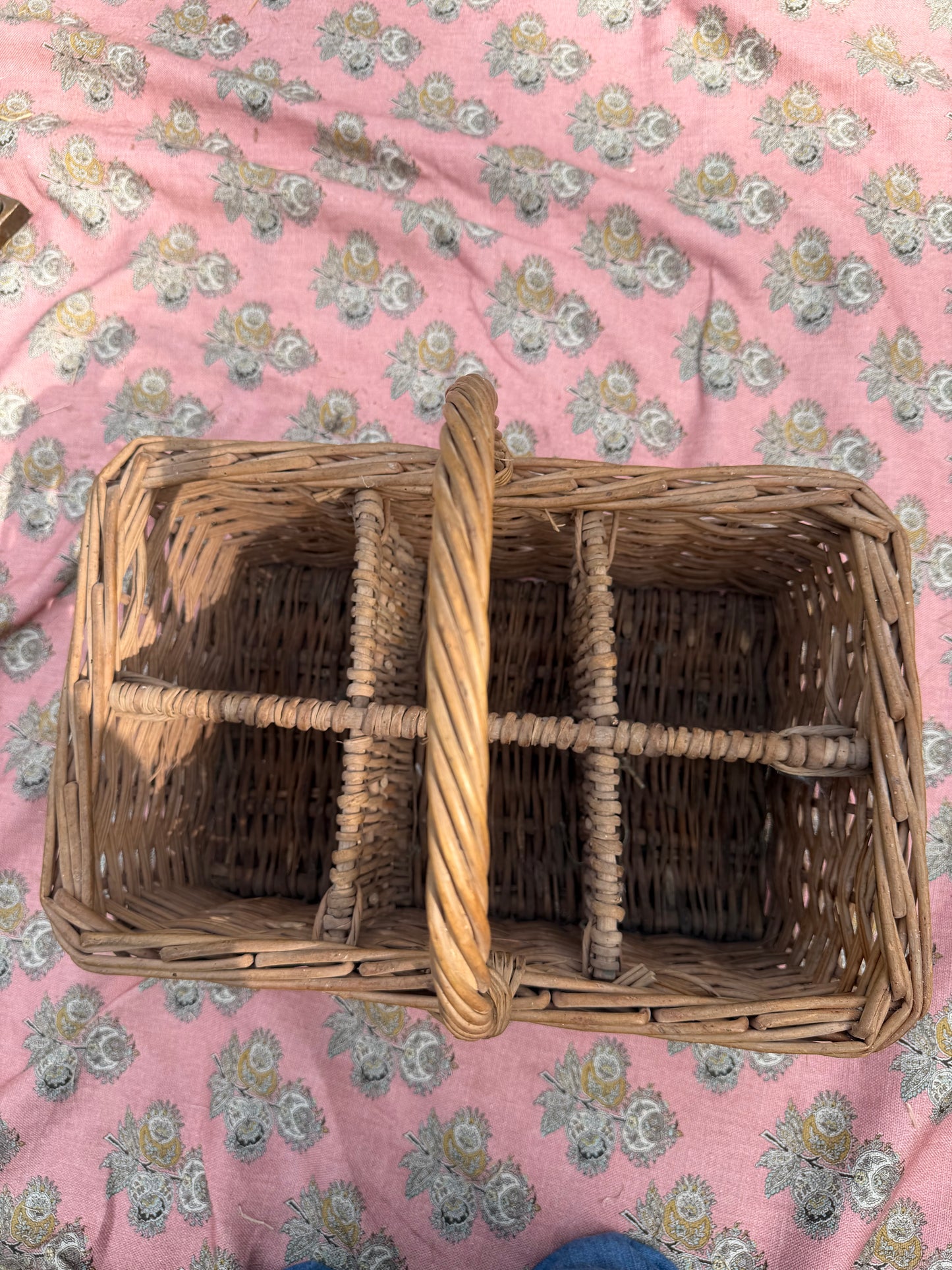 BASKET