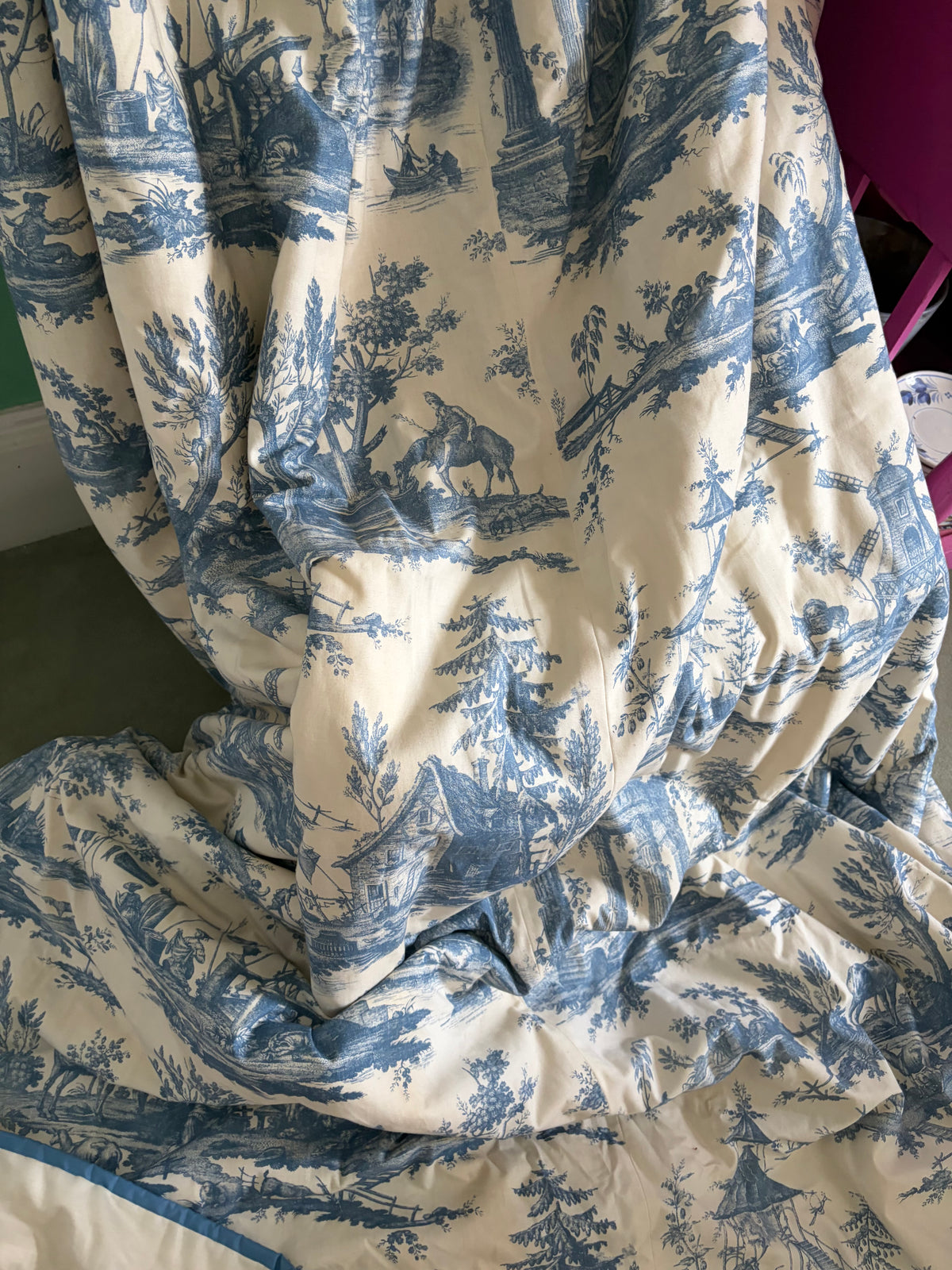 TOILE CURTAINS