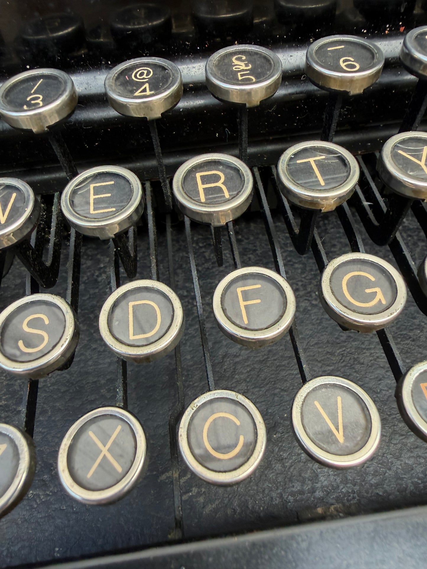TYPEWRITER