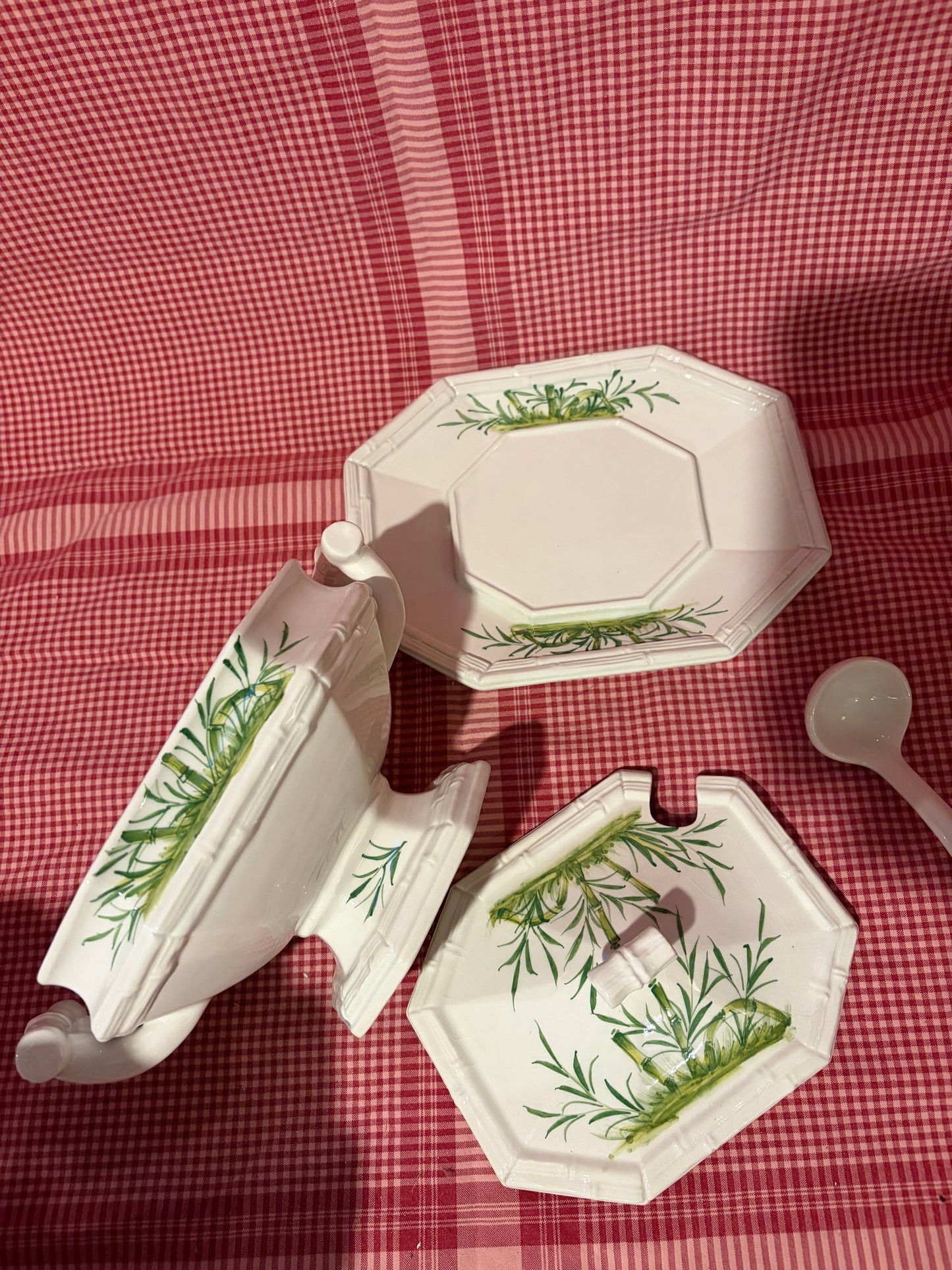 SMALL LIDDED DISH