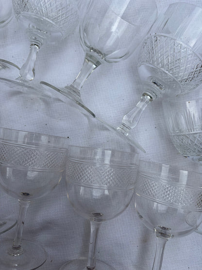10 SMALL WINE GLASSES