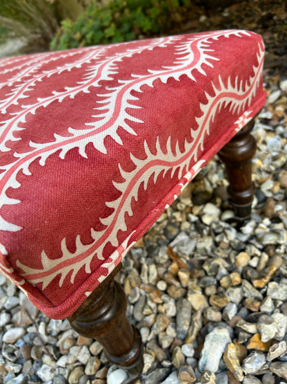 FOOTSTOOL