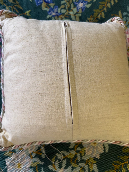 CUSHION