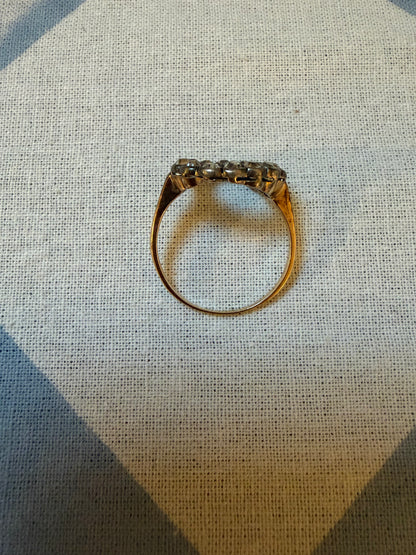 ANTIQUE DIAMOND RING