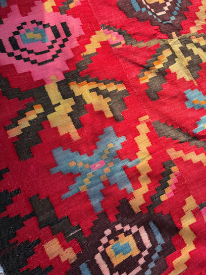 RUG/ THROW