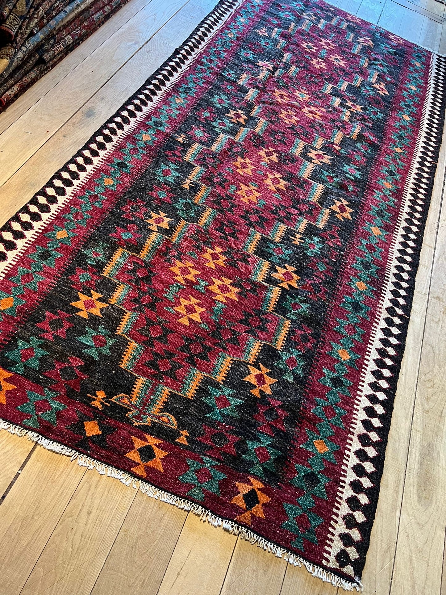 KILIM RUG