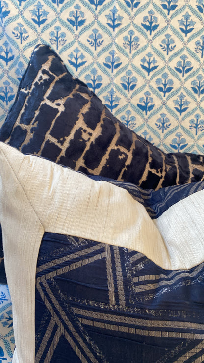 PAIR OF CUSHIONS