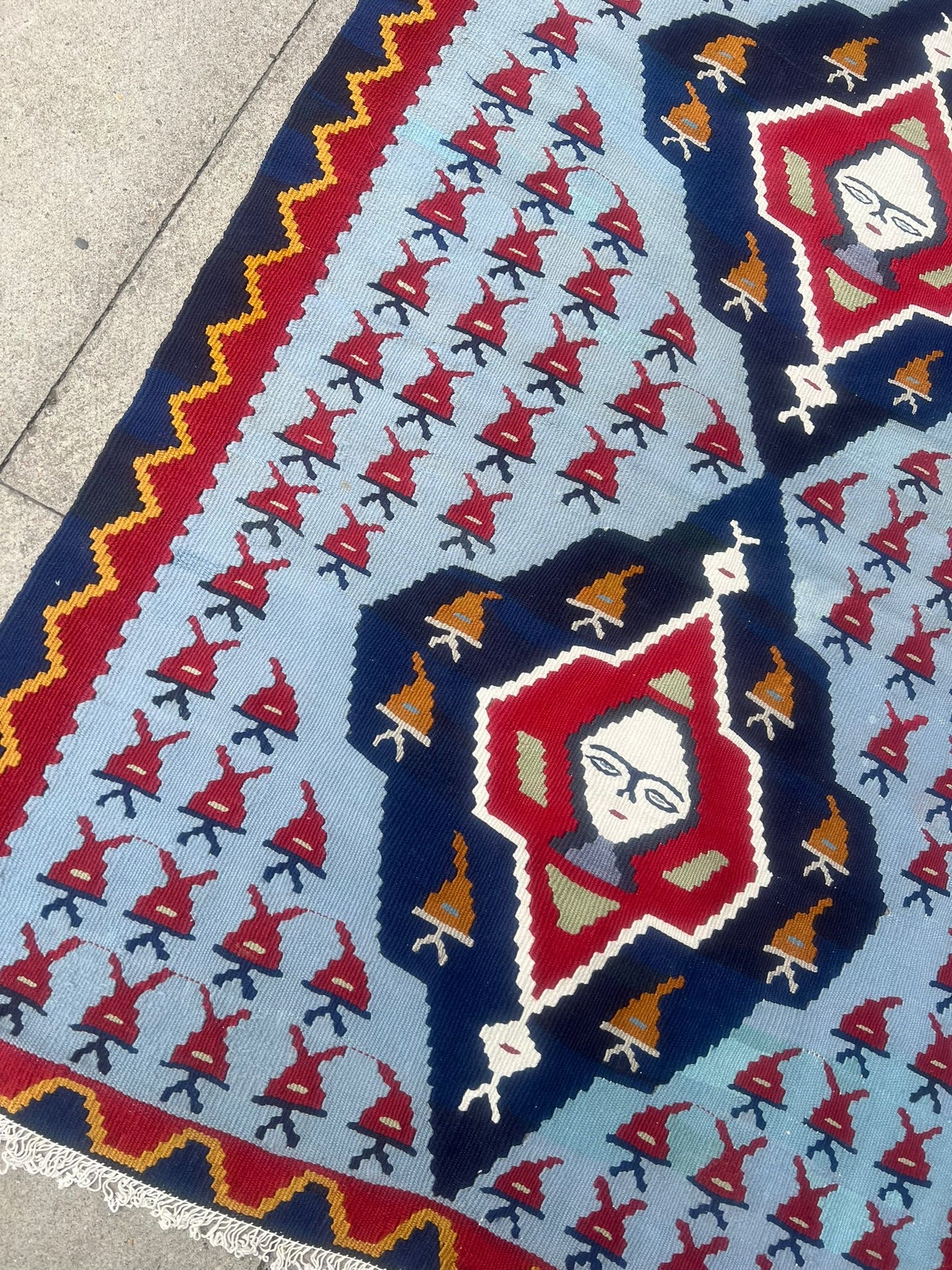 KILIM RUG
