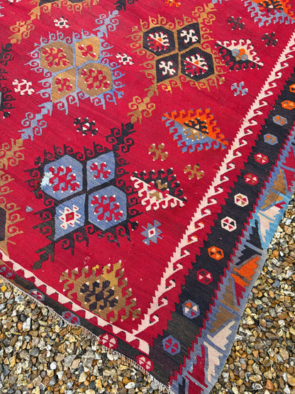 ANTIQUE KILIM