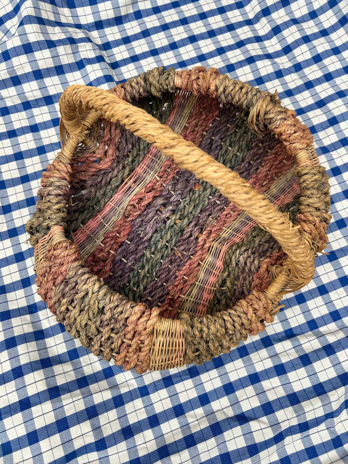 WOVEN BASKET
