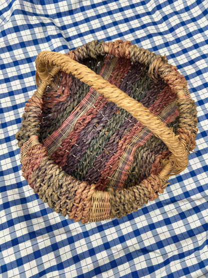 WOVEN BASKET