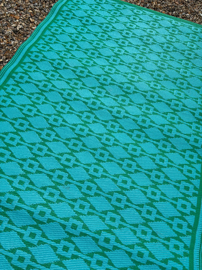 PLASTIC RUG