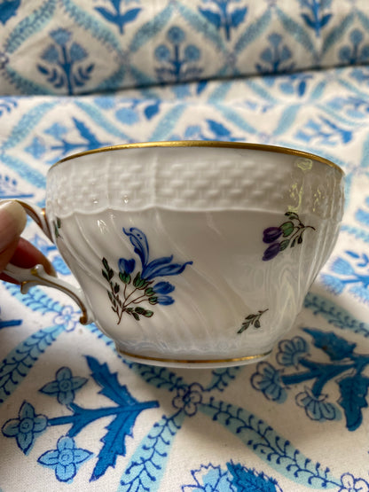 TEA CUP