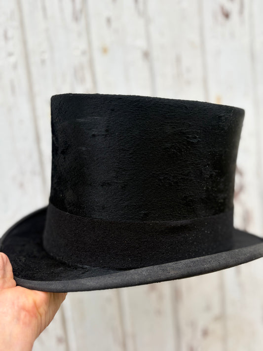 TOP HAT