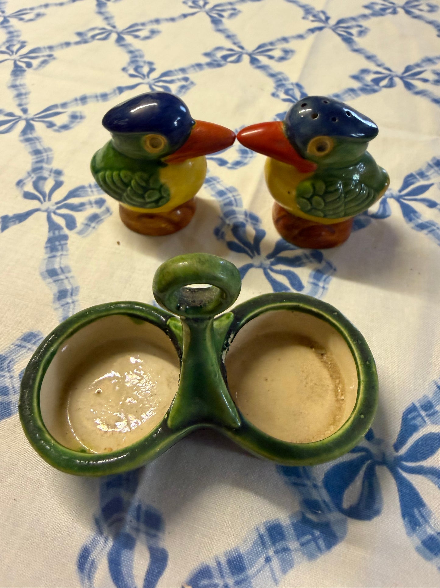 SALT AND PEPPER SHAKERS