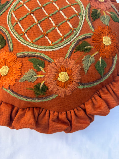CIRCULAR CUSHION