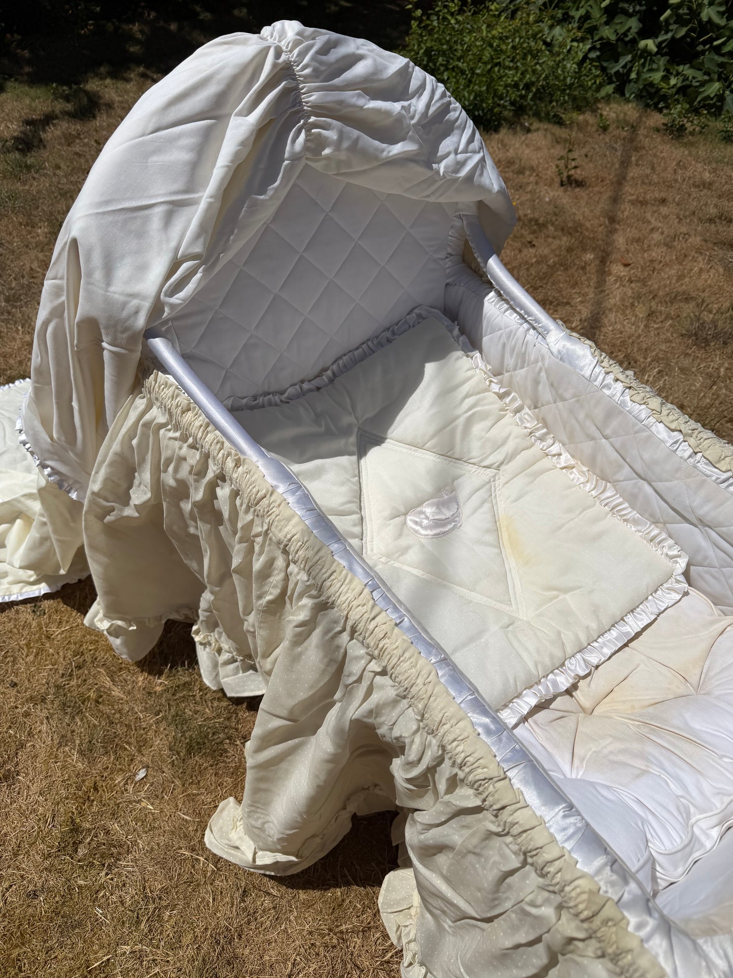CHILDS CRIB