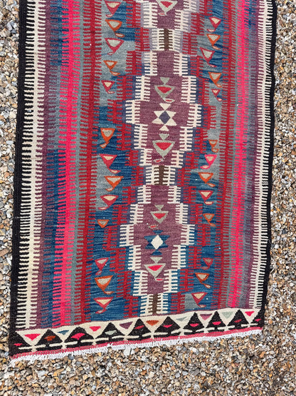 KILIM RUG