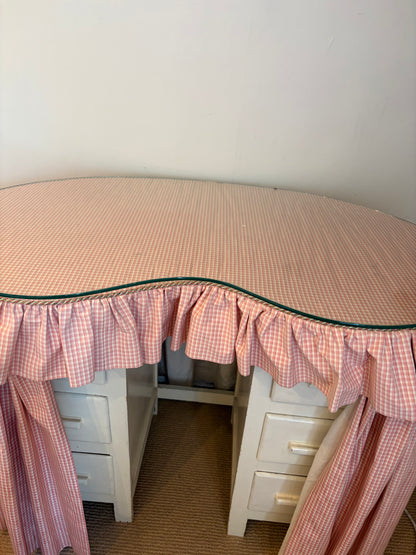 DRESSING TABLE