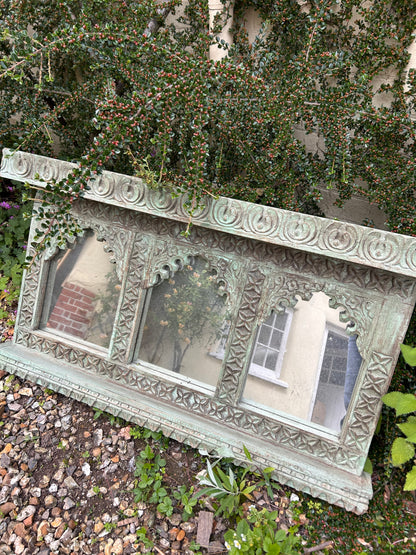 TRIPLE MIRROR
