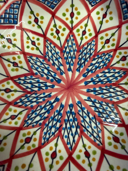 A PAIR OF HAND-PAINTED BOWLS