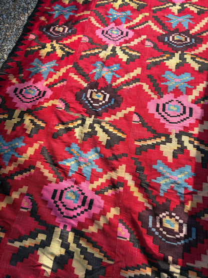 RUG/ THROW