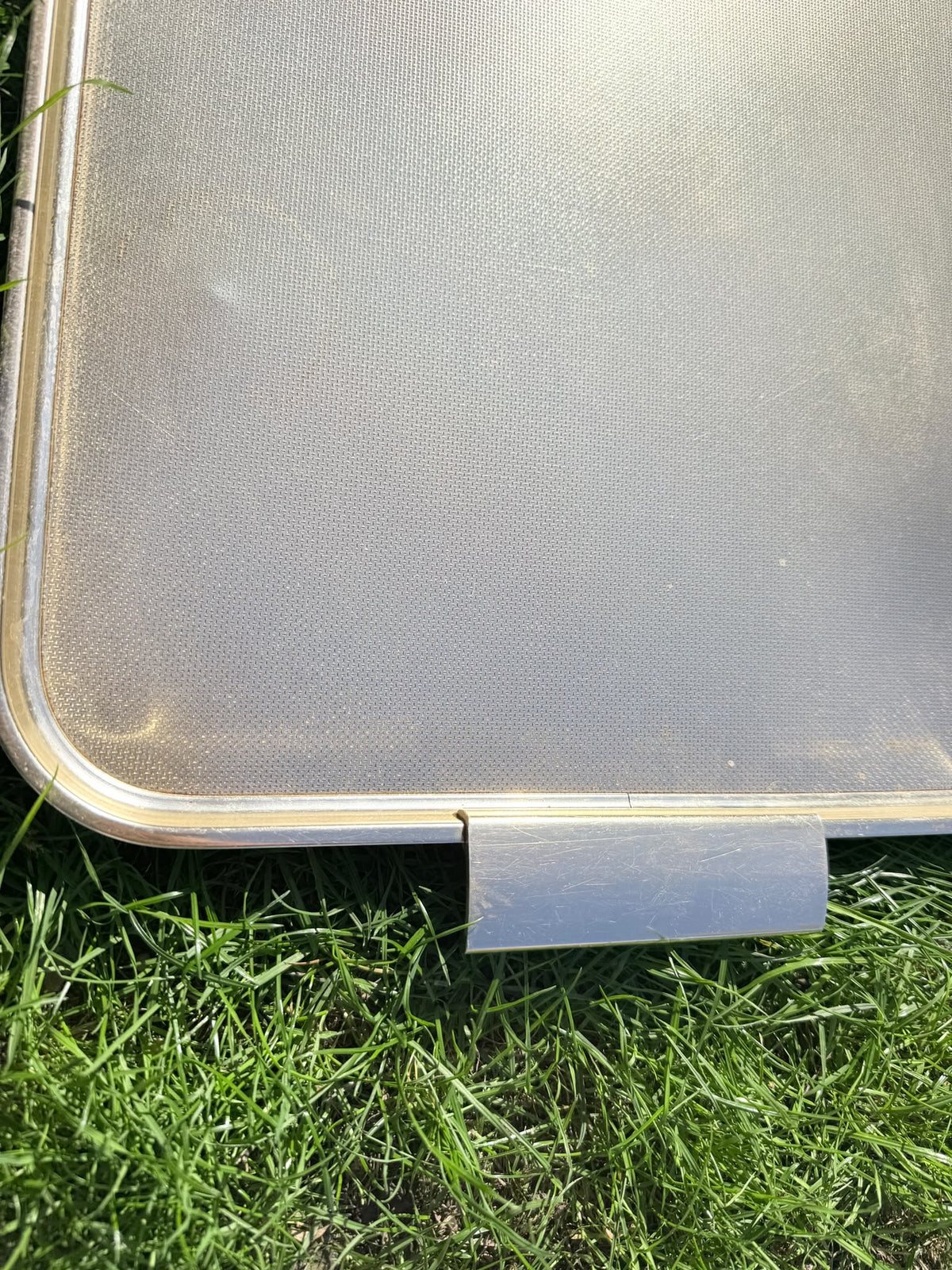 TRAYS