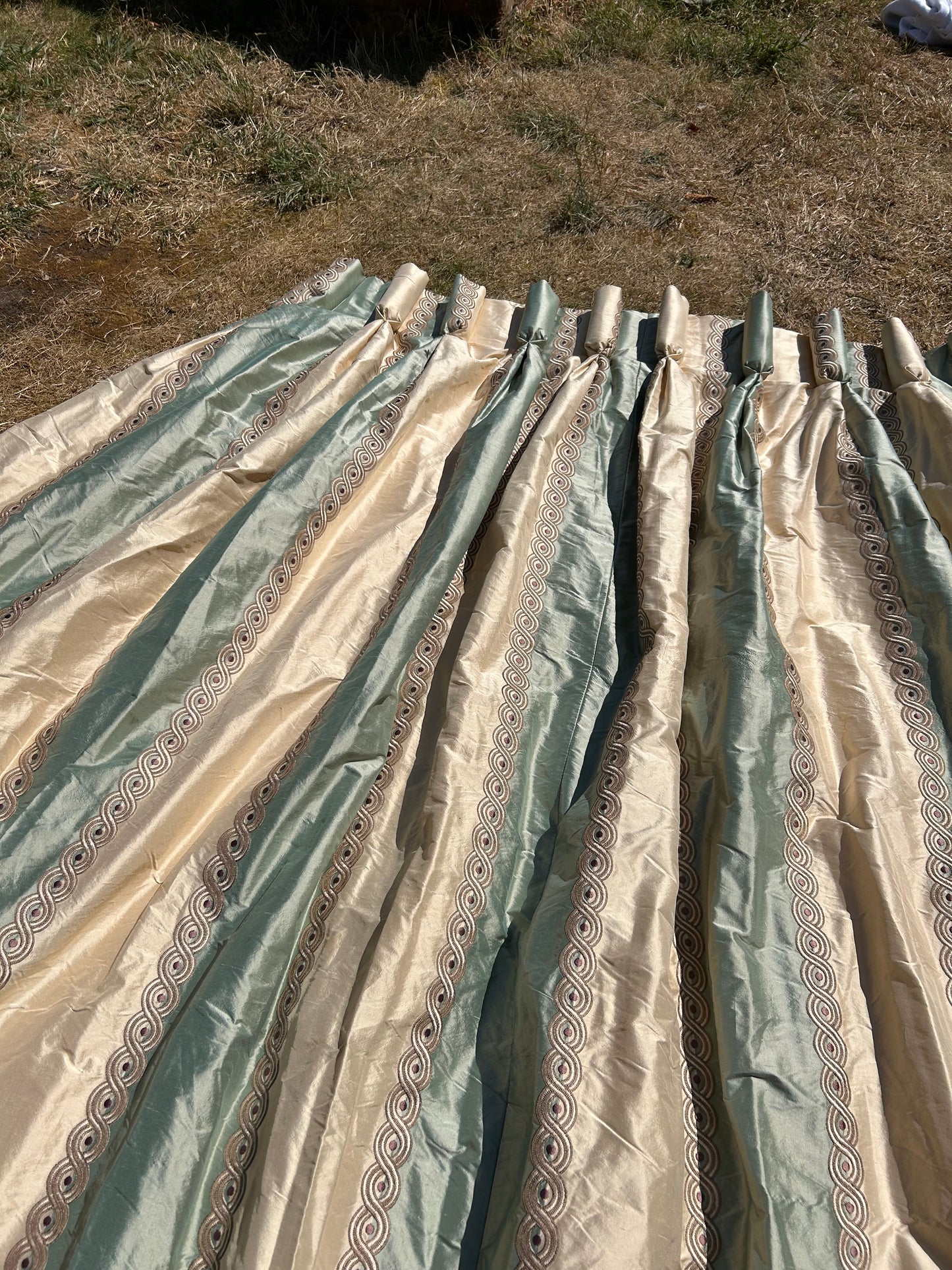 SINGLE SILK CURTAIN (COLEFAX)