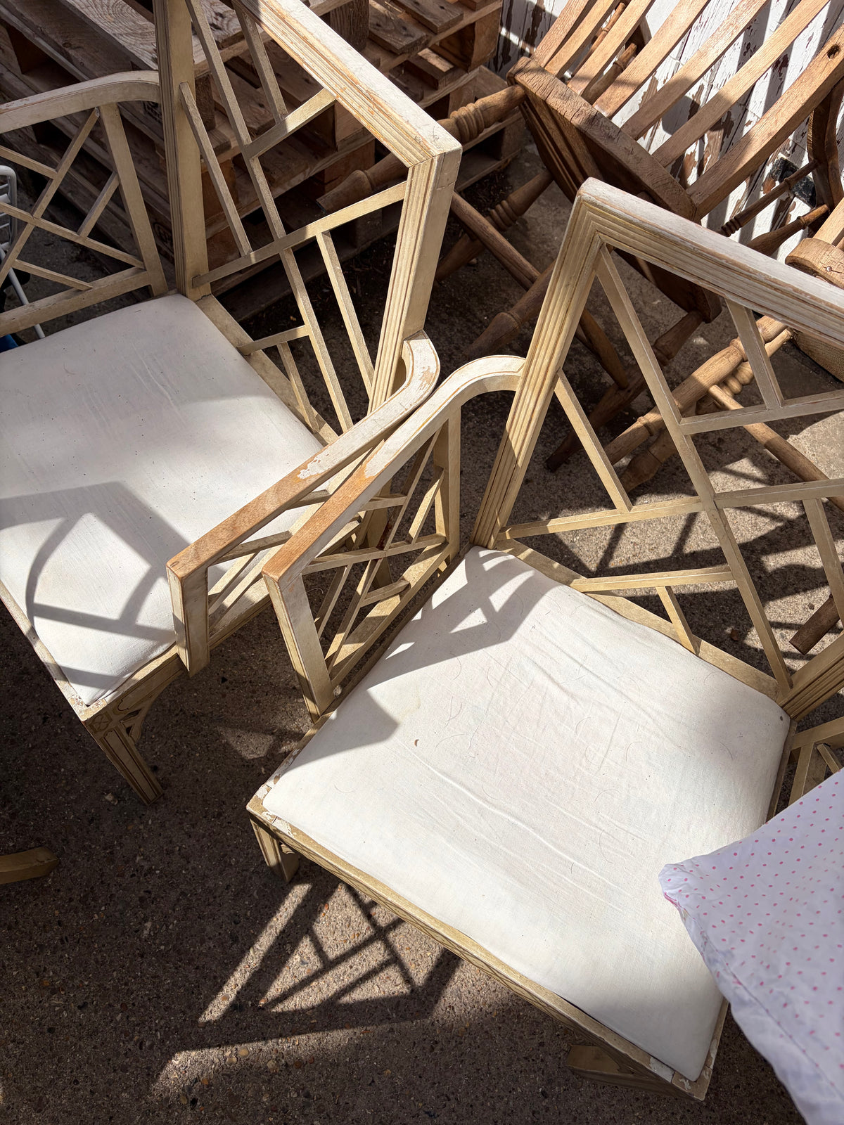 SET 4 CHAIRS