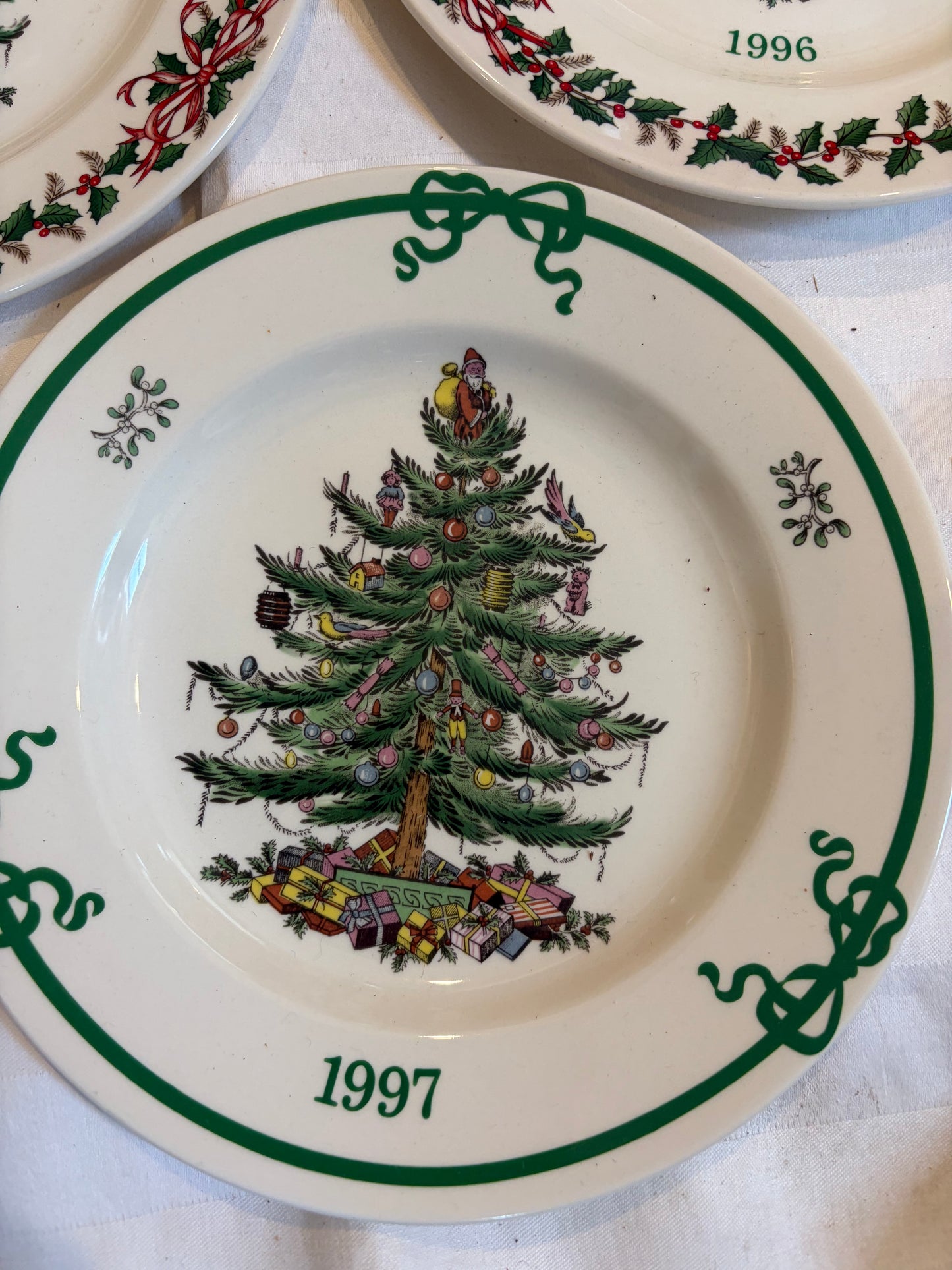 CHRISTMAS PLATES