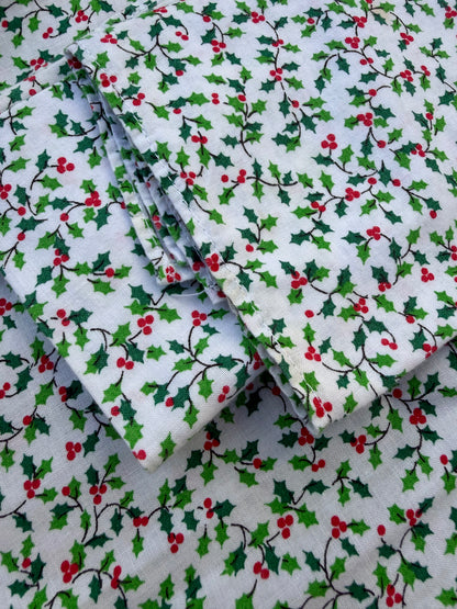8 CHRISTMAS NAPKINS