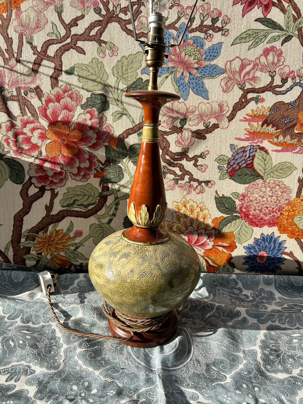 ONION VASE LAMP