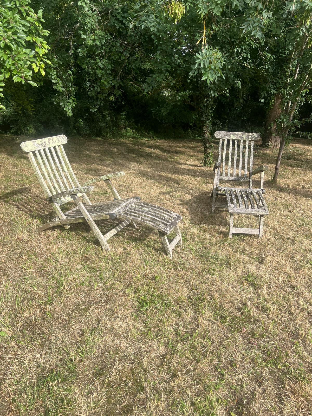 PAIR OF SUN LOUNGERS