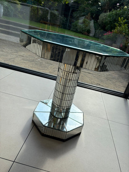 MIRROR TABLE