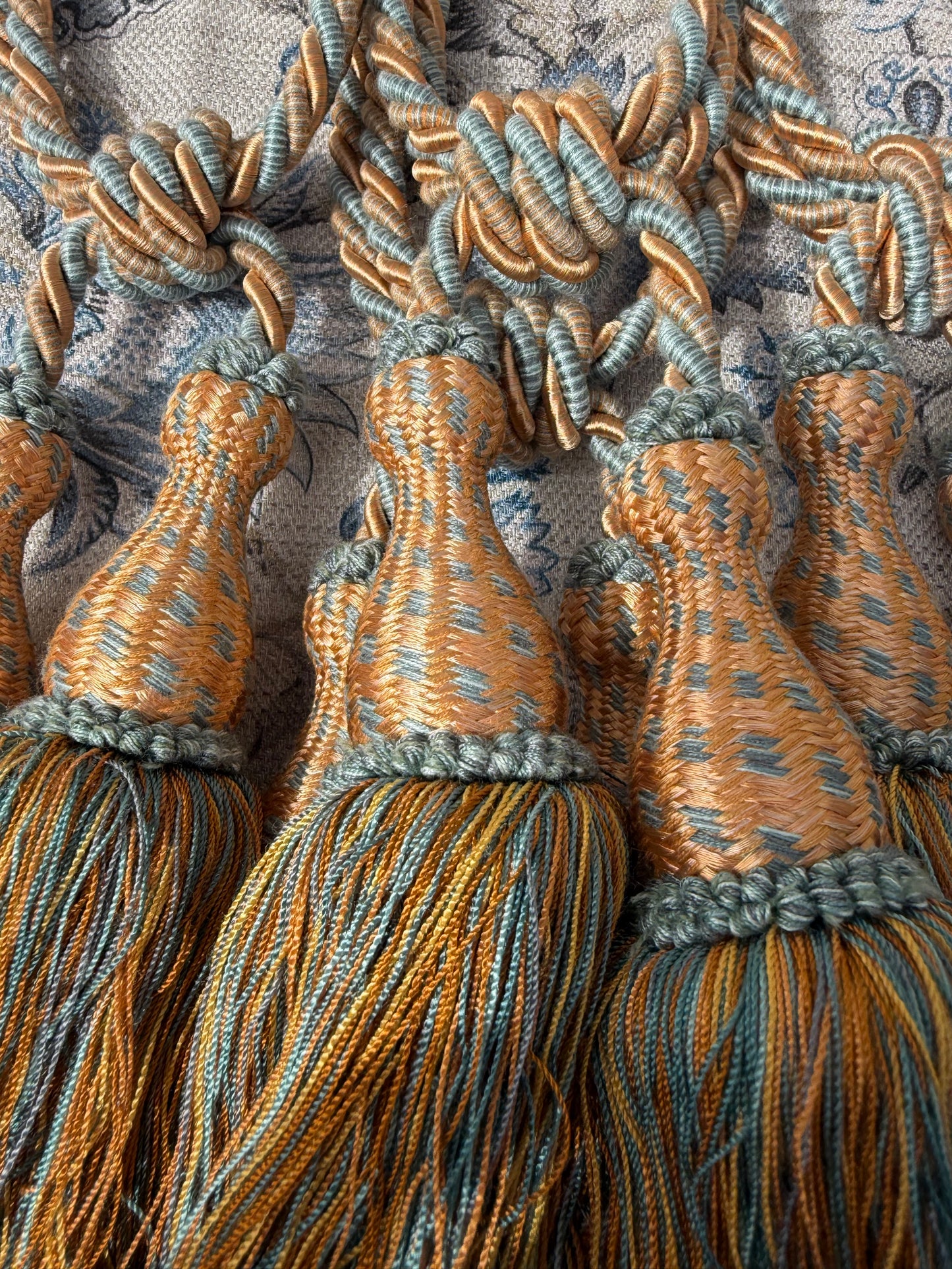 CURTAIN TIEBACKS