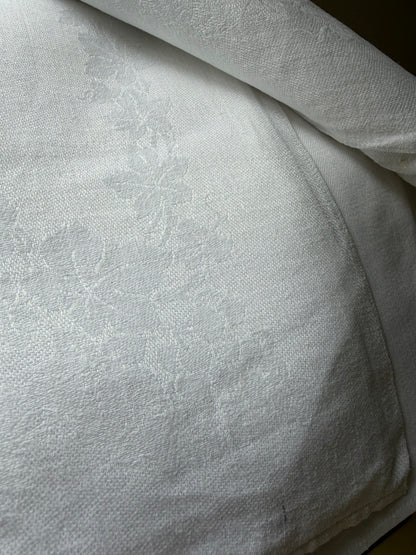 DAMASK NAPKINS