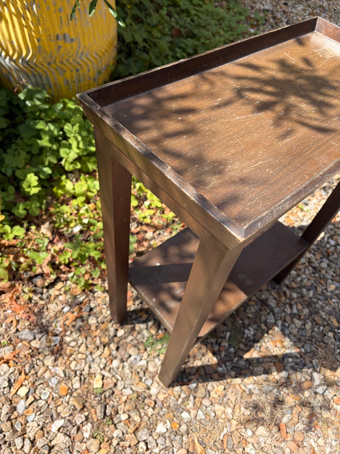 SMALL TABLE