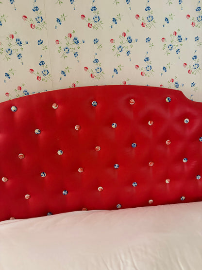 A PAIR OF SINGLE BEDS