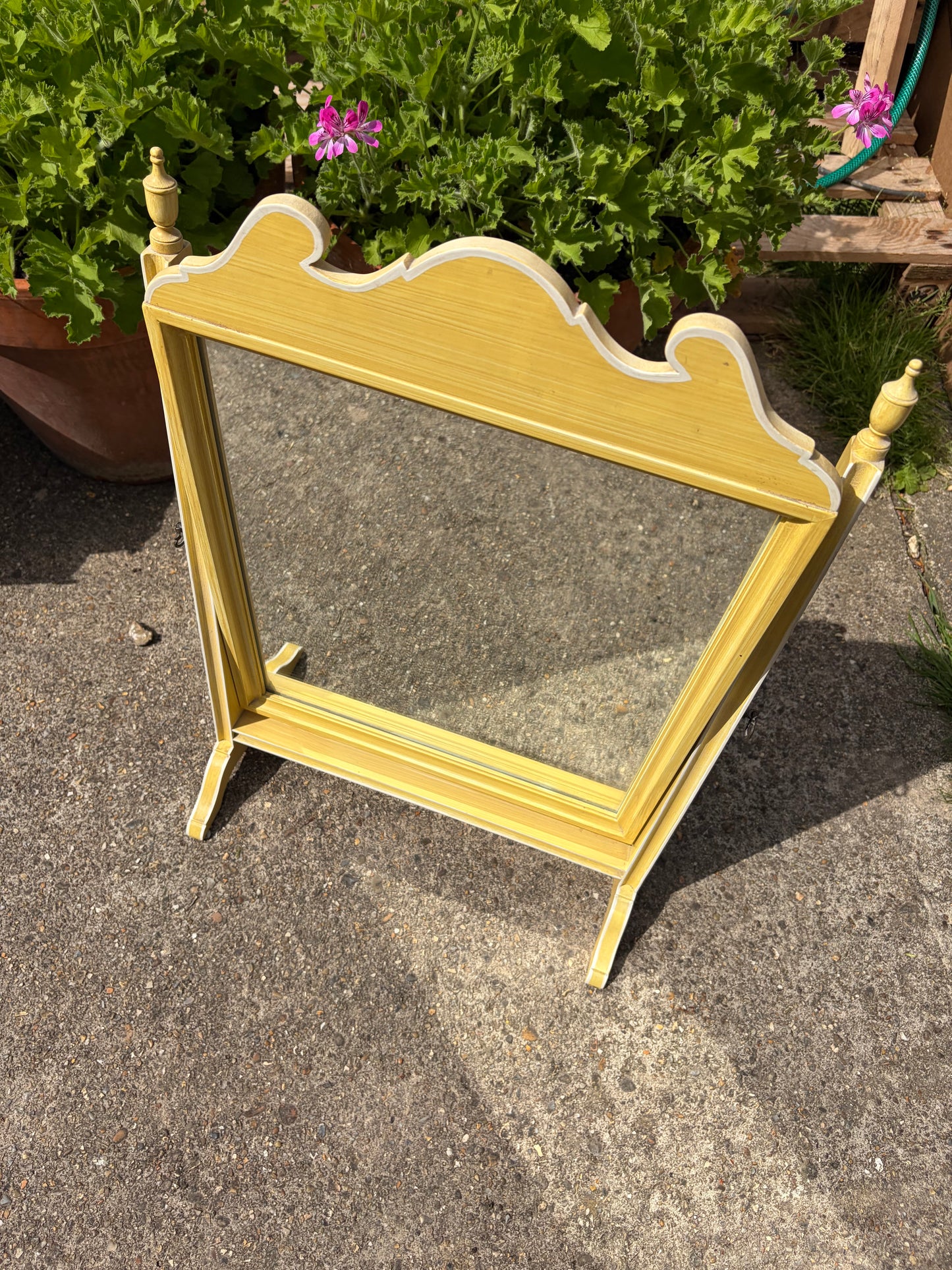 SWING MIRROR