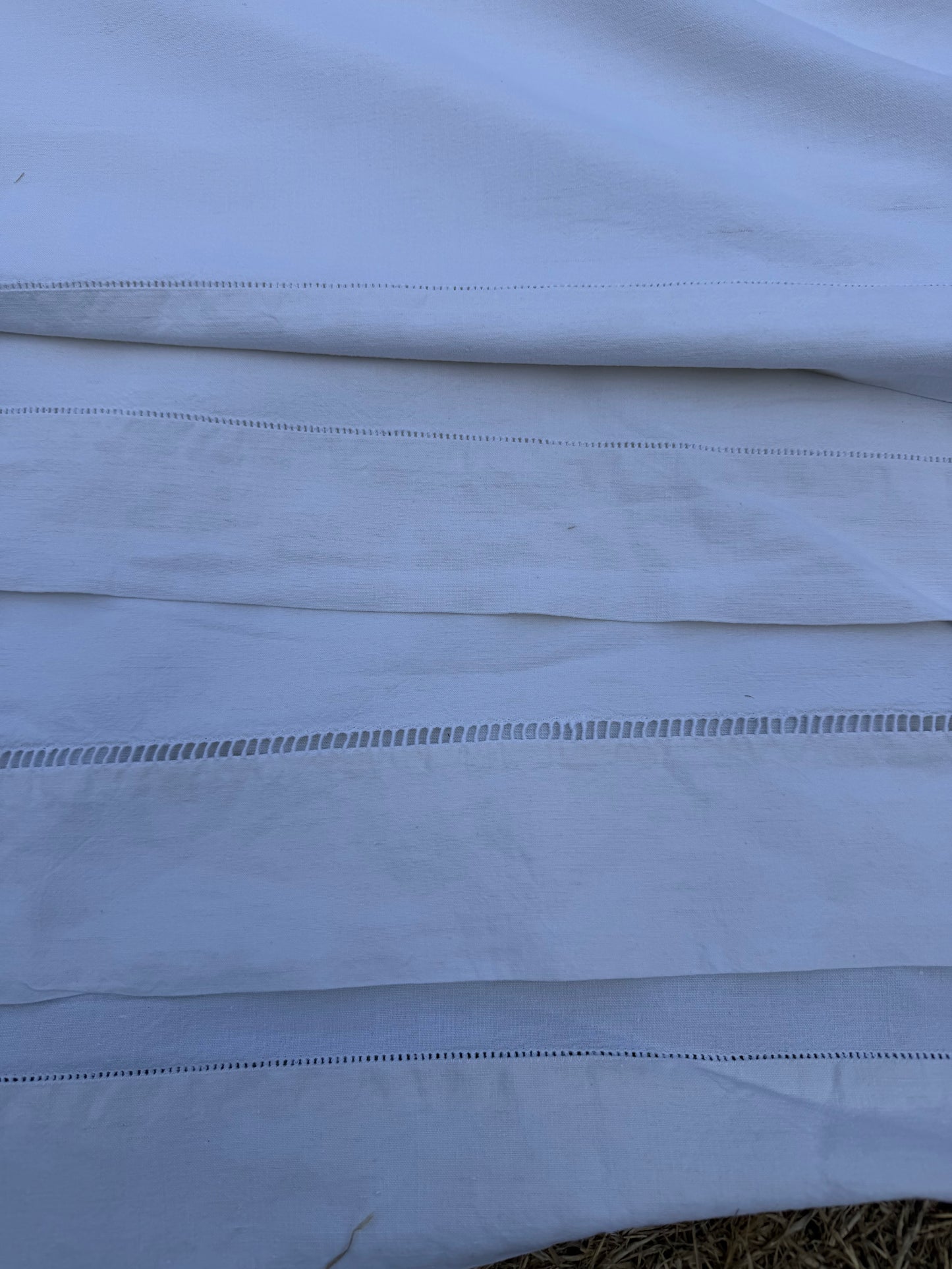 LINEN SHEETS
