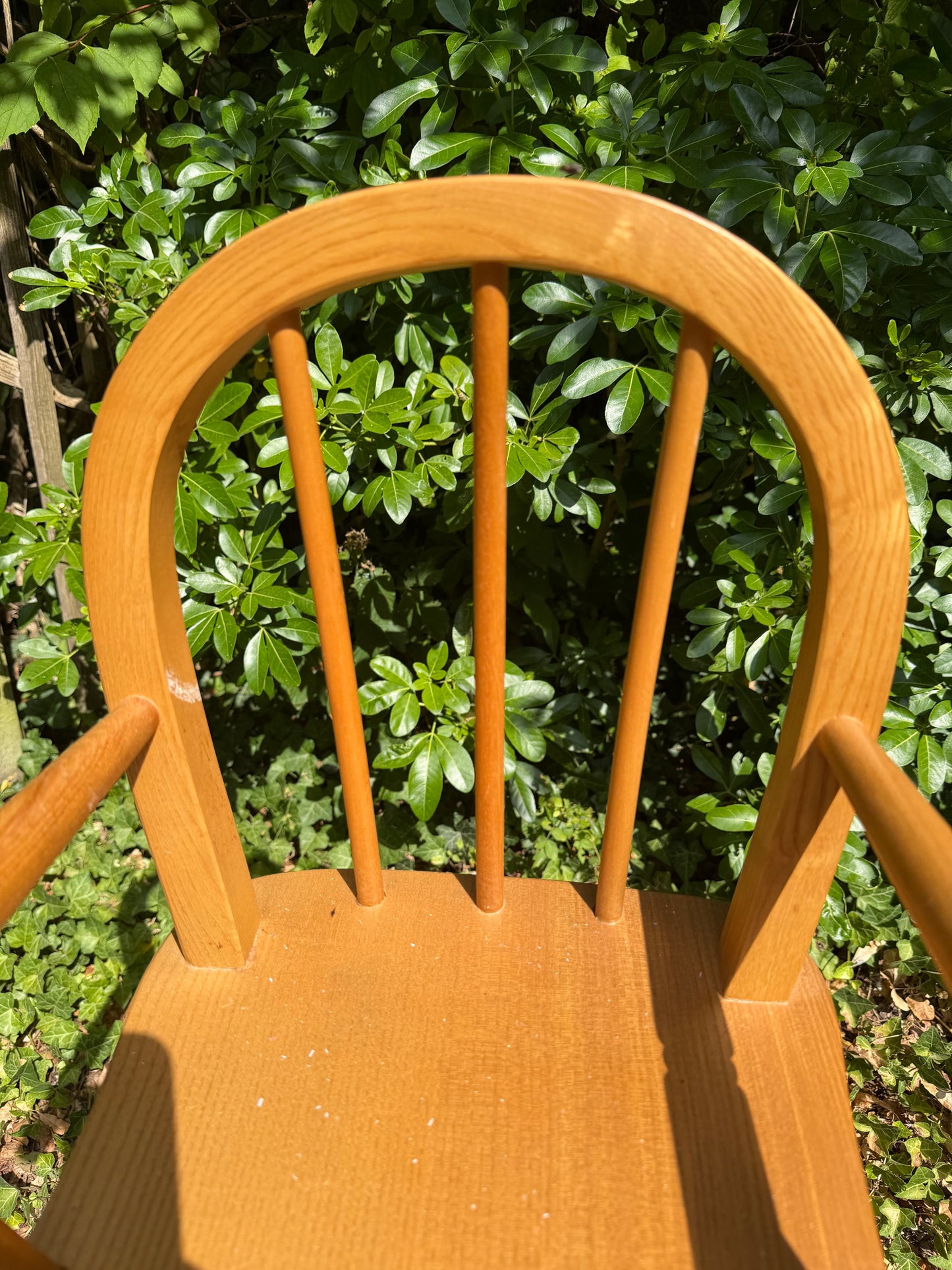 HIGH CHAIR