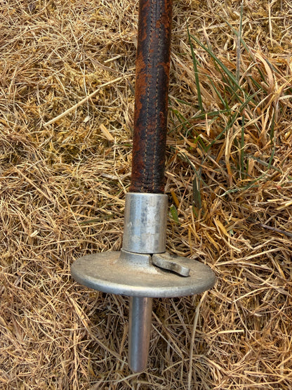 SHOOTING STICK